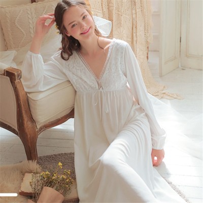 Vintage Sexy Sleepwear Women Cotton Medieval Nightgown White Deep V Neck Backless Princess Night Dress Plus Size lingerie