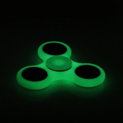 Finger Fidget Toys White/Black Hand Spinner Fidget Toy Plastic EDC Hand Spinner For Finger Autism and ADHD Tri-spinner Fidget Toys for Children Fidget Toys for Adults