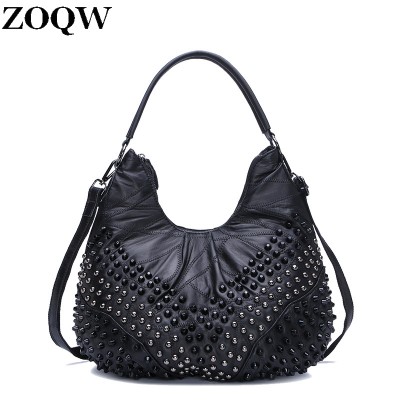 2019 Women Punk Messenger Shoulder Bags Rivet Handbag Shoulder Bags Designer Large Capacity Ladies Fashion Punk Rivet Bags