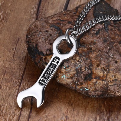 Mens Necklaces Biker Mechanic Wrench Spanner Tool Stainless Steel Pendant Necklace in Silver-color Men Fashion Jewelry collares