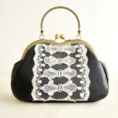Princess Gothic lolita bag Original pure handmade hard Handbag Black Lace bow bow sweet lady chain shell bag  b0020 