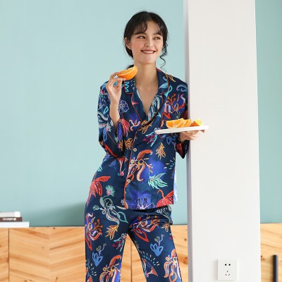 Fashion Satin Pajamas Women Long-sleeved Sexy Pajamas Two-pics suit Female Sleepwear ins Can be worn outside Lady Pajamas ins