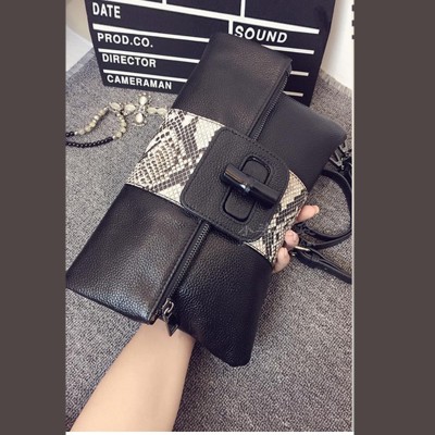 Sexy Bag 2019 Hot sale Brand New Women's Synthetic Leather Snake Skin Envelope Bag Sexy Luxury Day Clutches Purse Evening Bags
