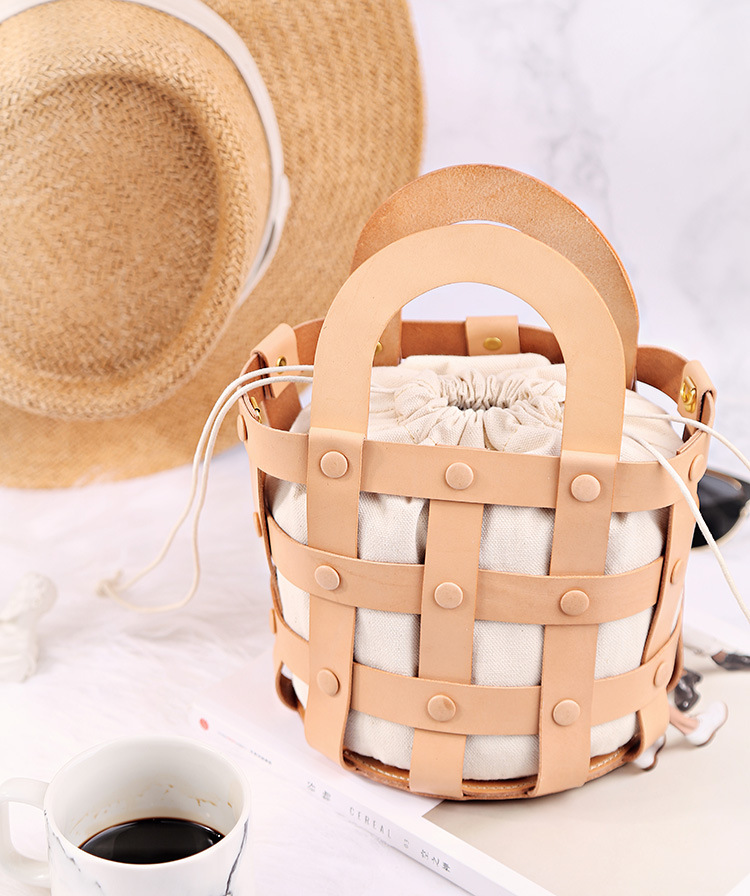 2020 Hot Sale Original Handmade Retro Niche Leather Crossbody Bucket Bag